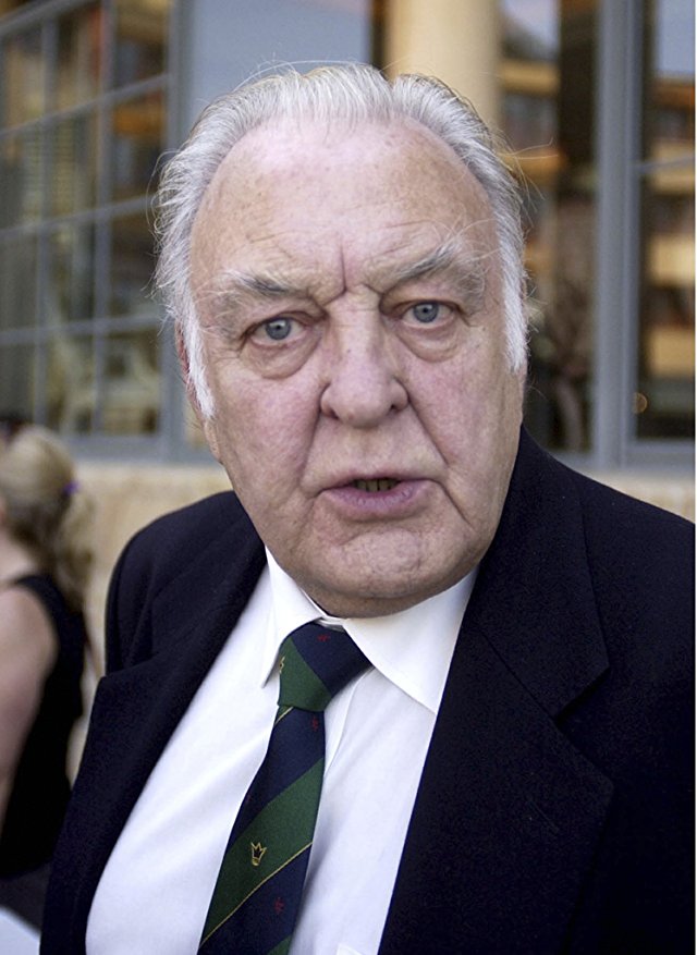 Donald Sinden