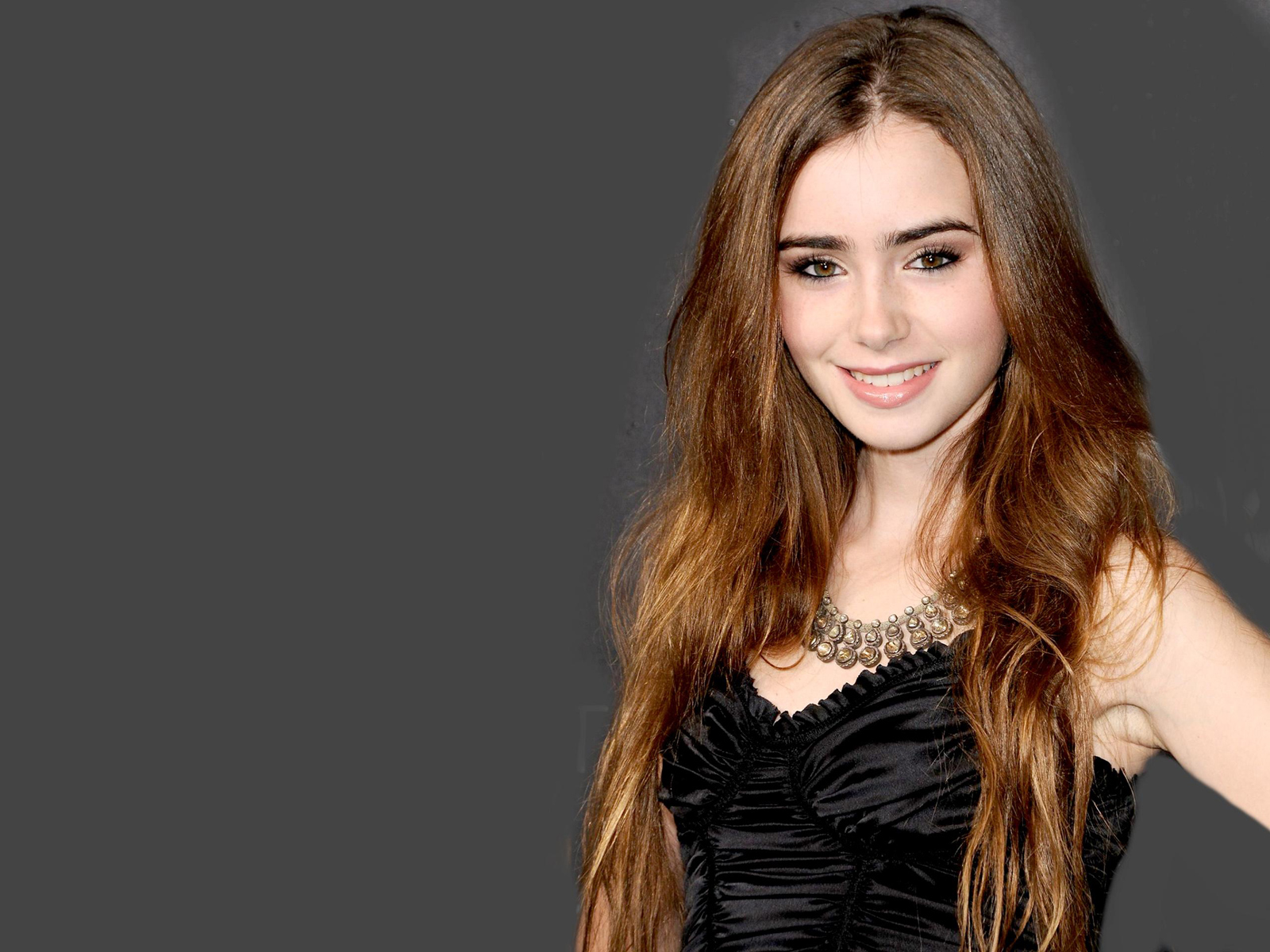 Lily Collins