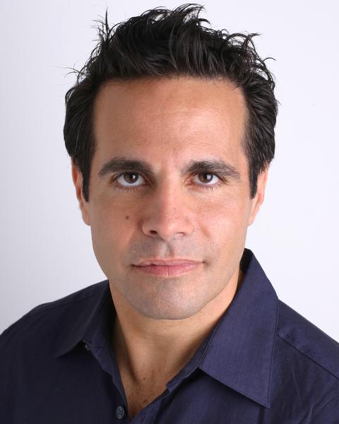 Mario Cantone