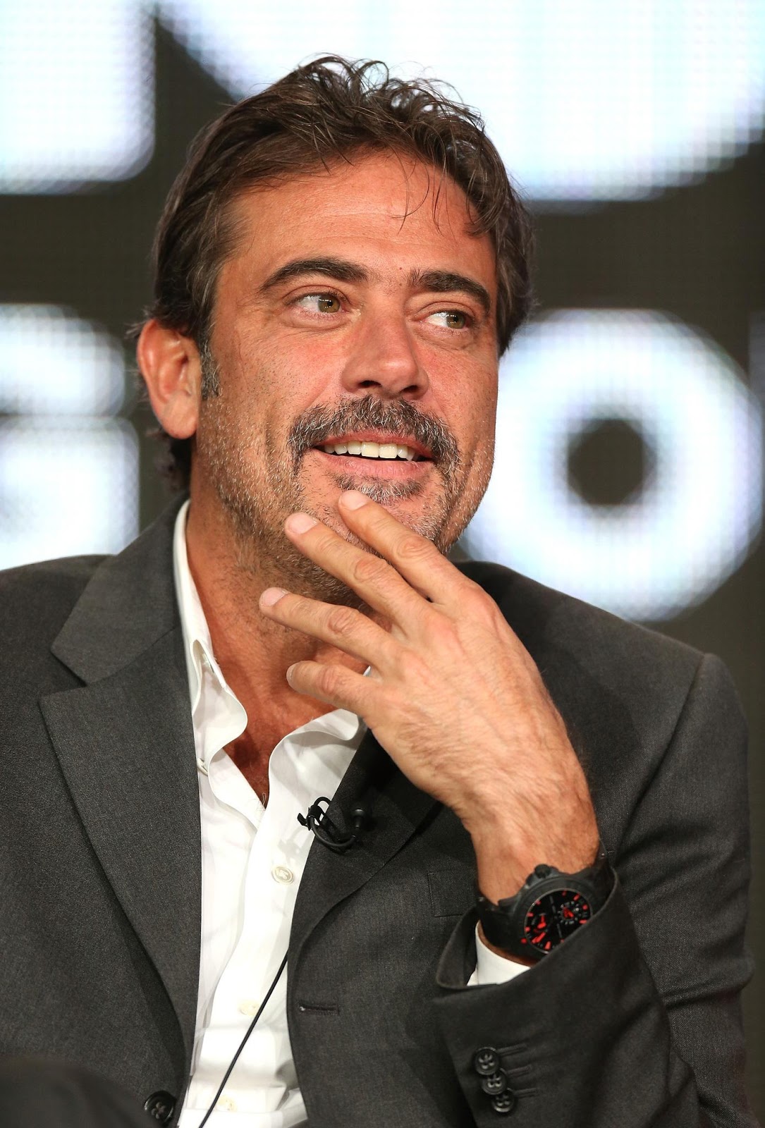 Jeffrey Dean Morgan