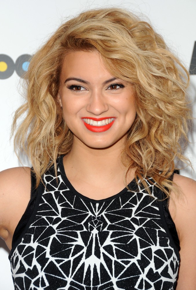 Tori Kelly