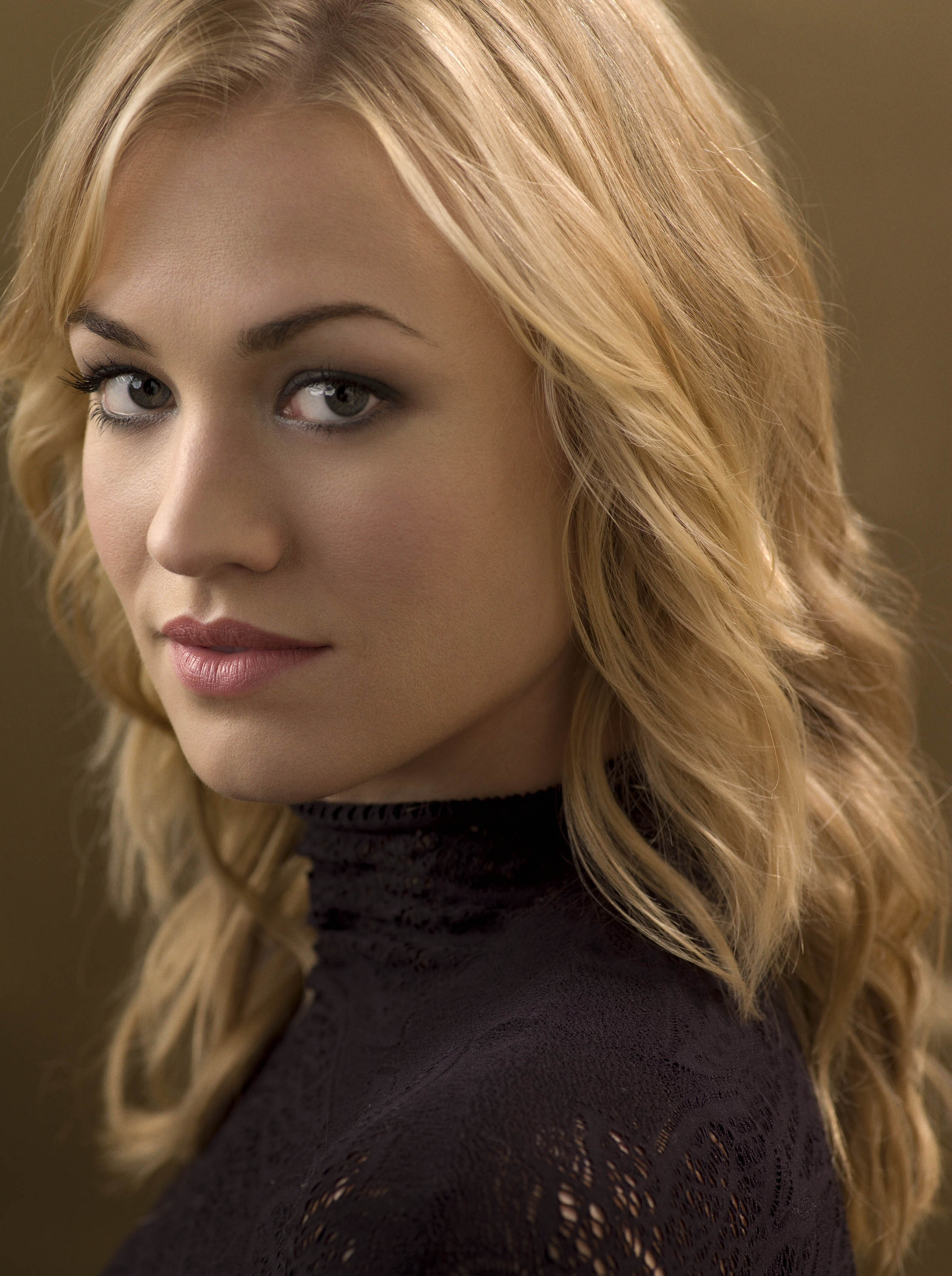 Yvonne Strahovski