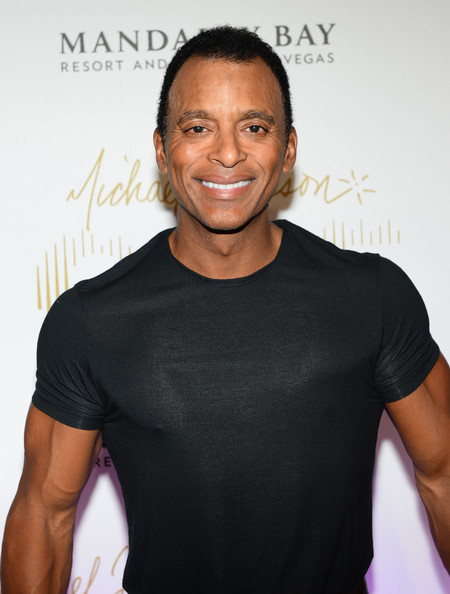 Jon Secada