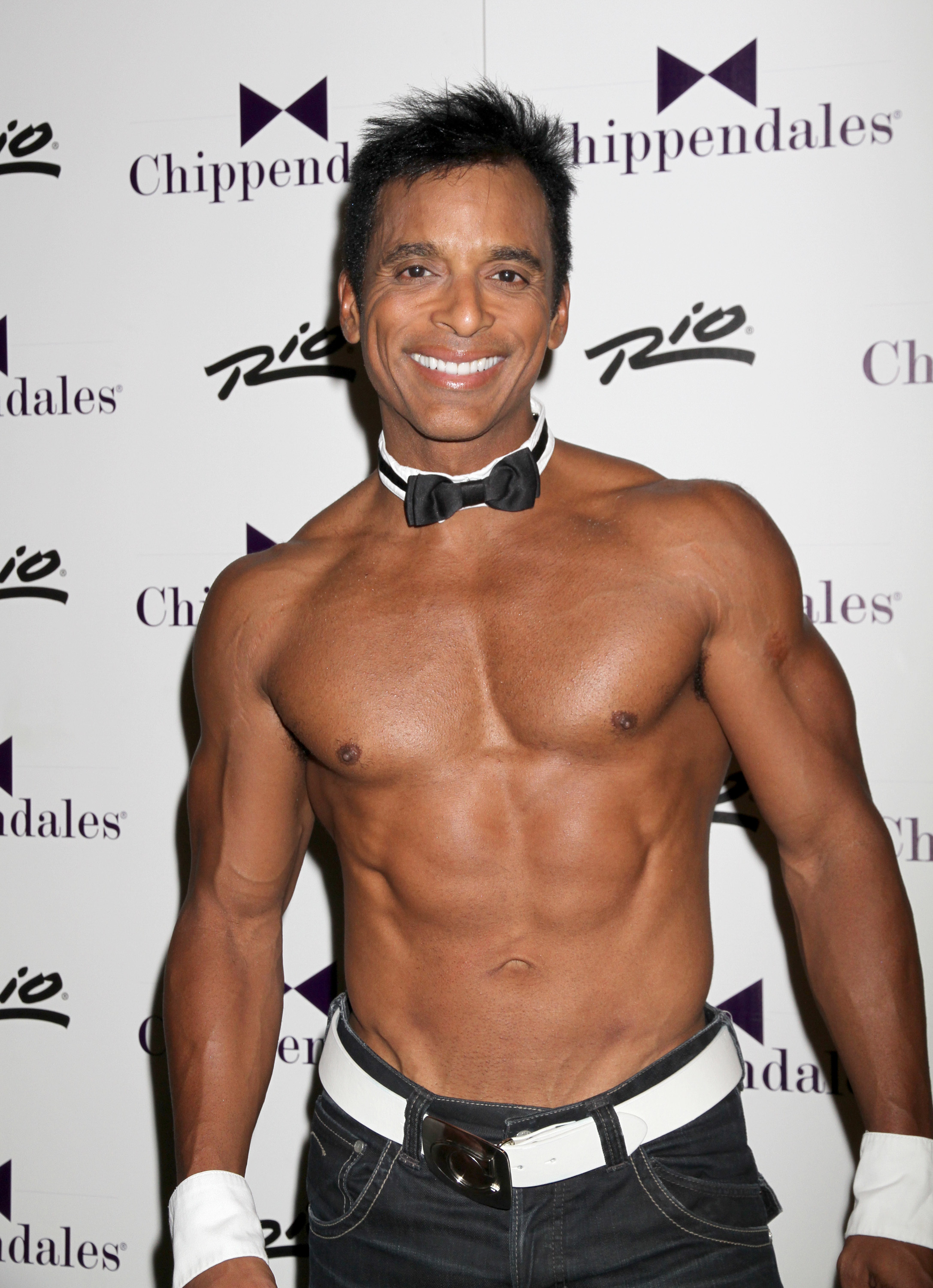 Jon Secada