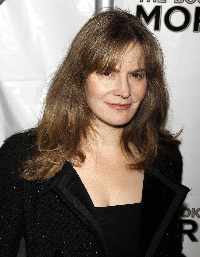 Jennifer Jason Leigh