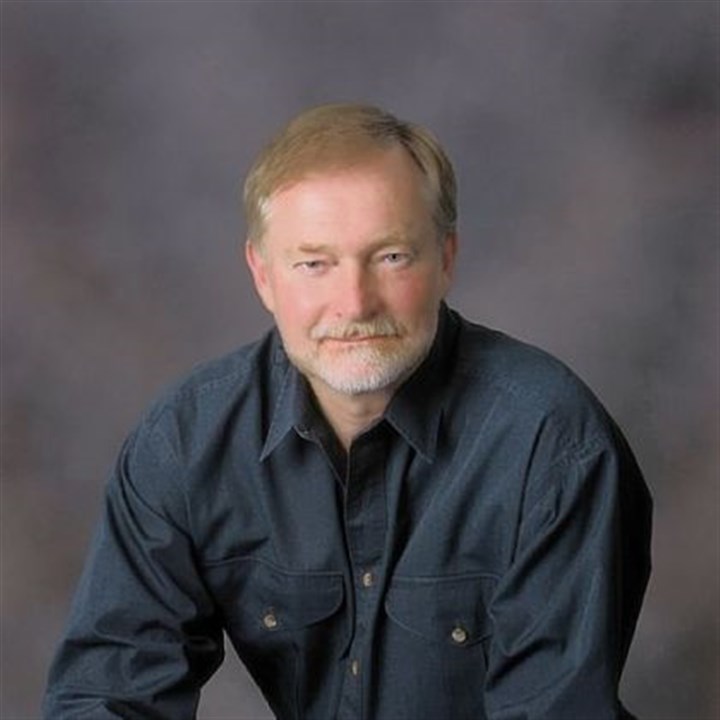 Erik Larson